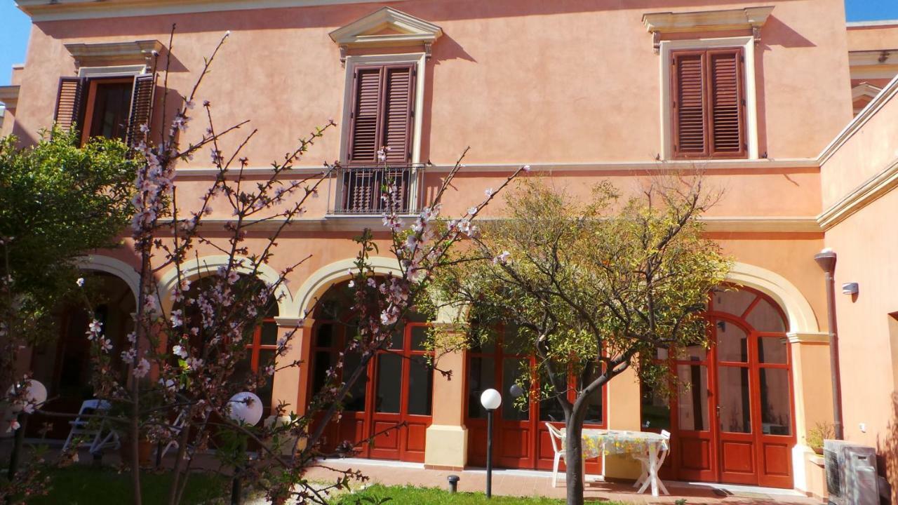 Oasi Ottocento Bed and Breakfast Quartu SantʼElena Εξωτερικό φωτογραφία