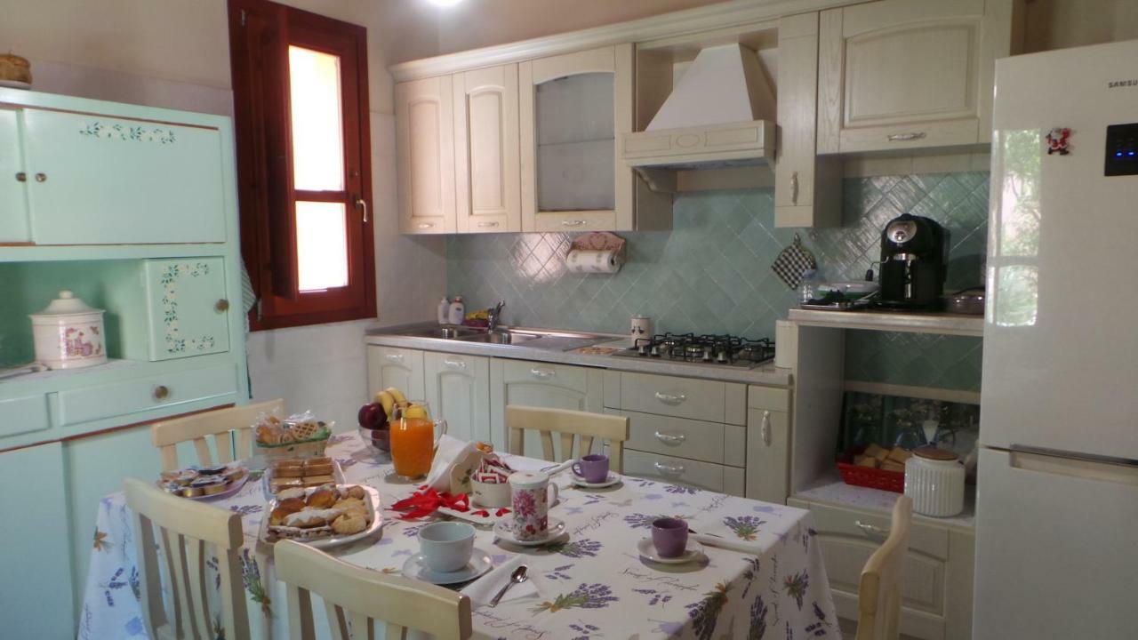 Oasi Ottocento Bed and Breakfast Quartu SantʼElena Εξωτερικό φωτογραφία