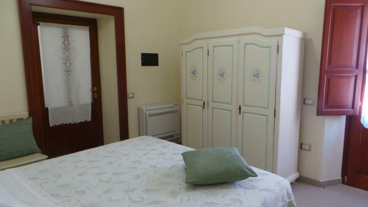 Oasi Ottocento Bed and Breakfast Quartu SantʼElena Εξωτερικό φωτογραφία